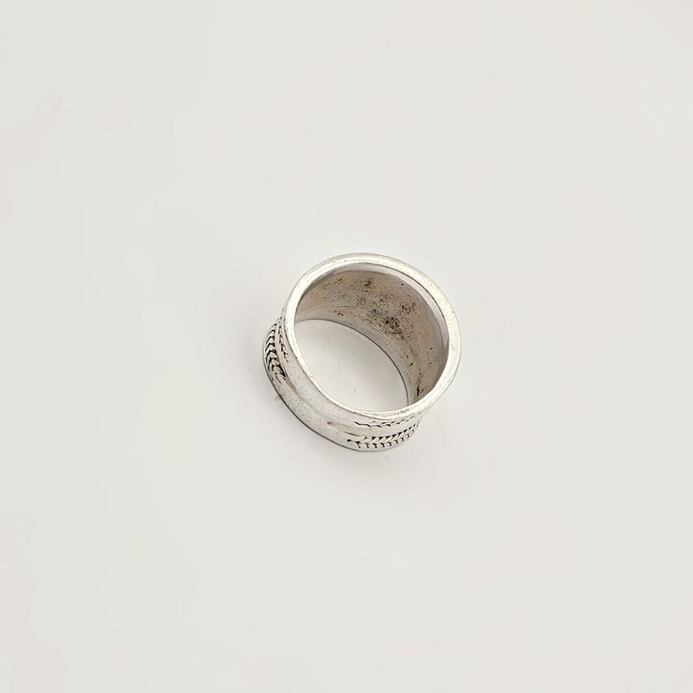 Vintage Sterling Silver Wide Band Ring Size 7.5 | Rope Edge Dome Ring - Picture 6 of 6